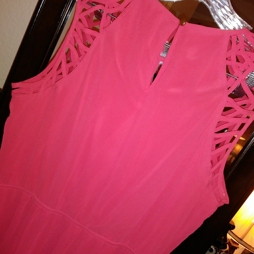 Dress - Picture 4 of 5